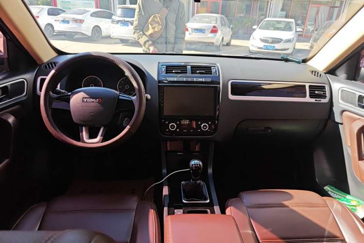 Used Yema T70 2016 1.8L Manual Comfort Model
