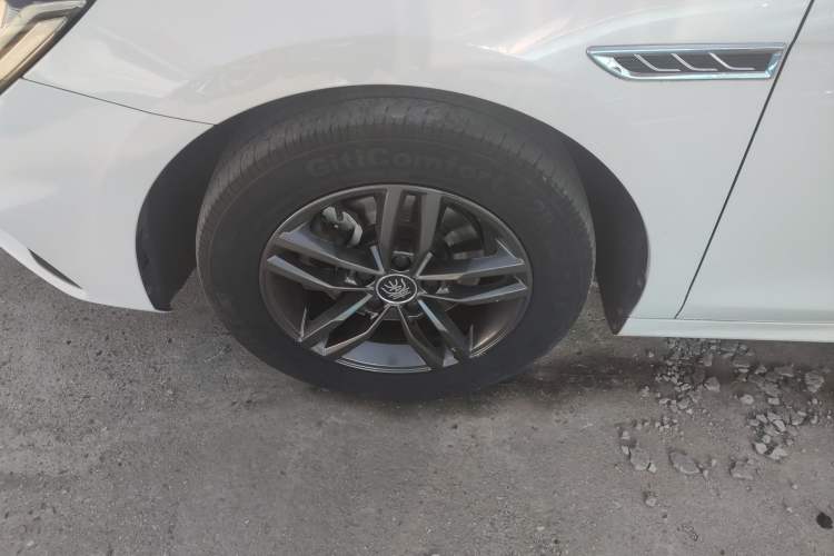 Used BYD Qin Pro 2019 Super Edition 1.5TI Manual Smart Connect Fierce Model China V Standard