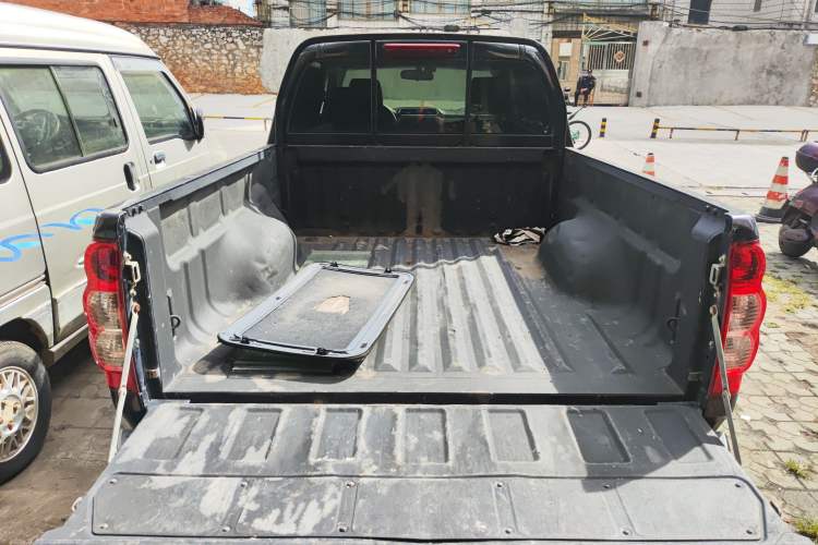 Used Great Wall Wingle 5 2017 2.0T European-Style Diesel 4x4 Ambition Version with Extended Double Cab – GW4D20E
