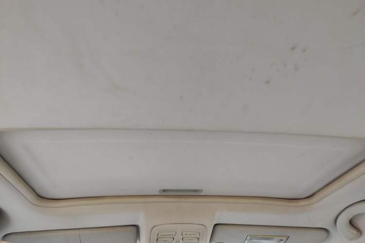 Used Dongfeng Aeolus H30 2012 CROSS 1.6L Automatic Zunyi Model
