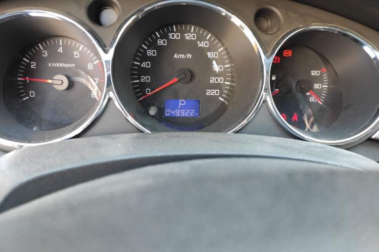 Used Dongfeng Aeolus H30 2012 CROSS 1.6L Automatic Zunyi Model
