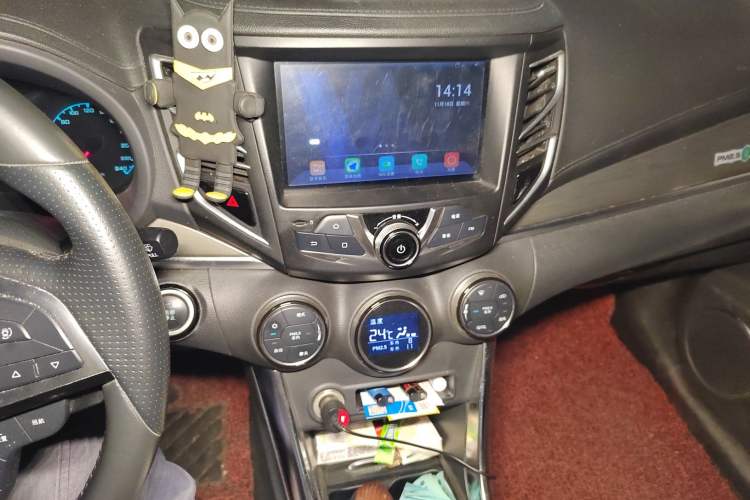 Used BYD Song New Energy 2017 Song DM 1.5TID All-Wheel Drive Luxury Model Audio And AC Panel