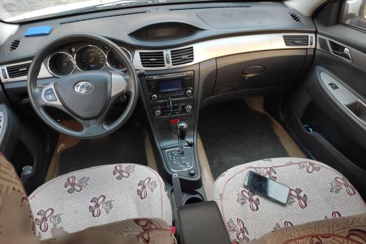 Used Dongfeng Aeolus H30 2012 CROSS 1.6L Automatic Zunyi Model
