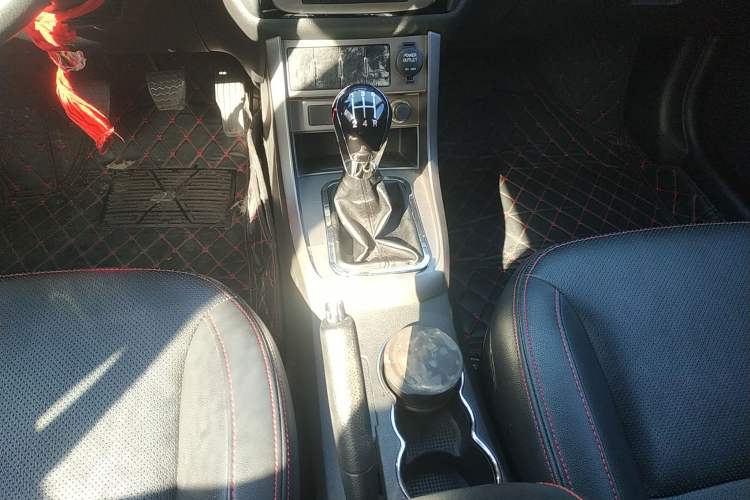 Used Geely Auto Classic Emgrand 2013 Hatchback 1.5L Manual Luxury Model
