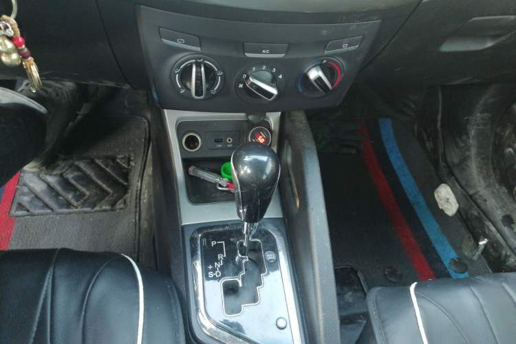 Used JAC Refine S3 2014 1.5L CVT Luxury Version
