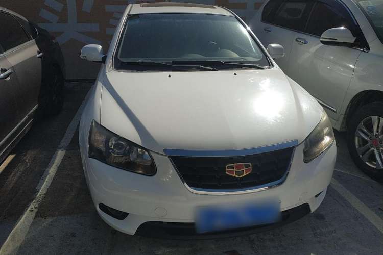 Used Geely Auto Classic Emgrand 2013 Hatchback 1.5L Manual Luxury Model
