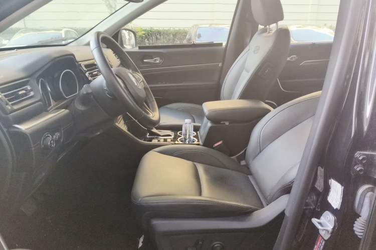 Used Jeep Grand Commander 2018 2.0T Four-Wheel Drive Smart Enjoyment Version China V Emission Standard
