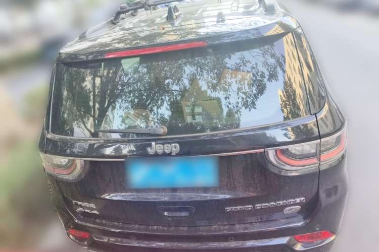 Used Jeep Grand Commander 2018 2.0T Four-Wheel Drive Smart Enjoyment Version China V Emission Standard
