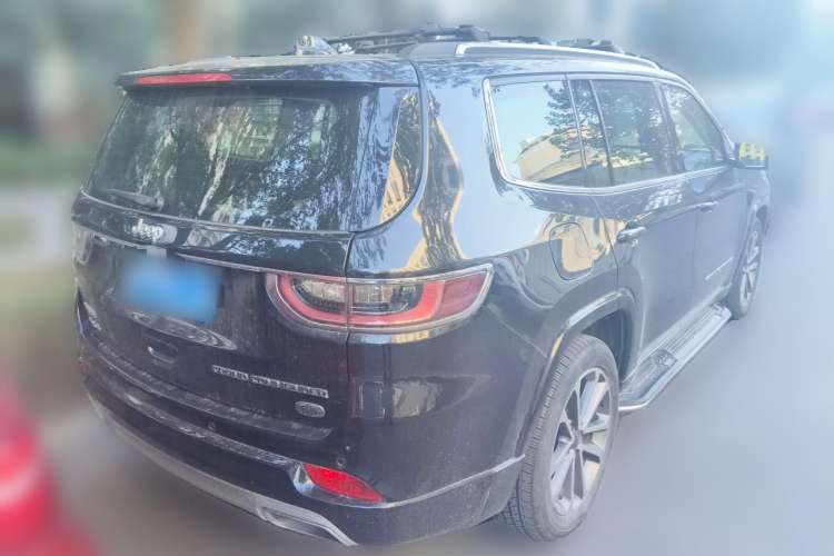 Used Jeep Grand Commander 2018 2.0T Four-Wheel Drive Smart Enjoyment Version China V Emission Standard
