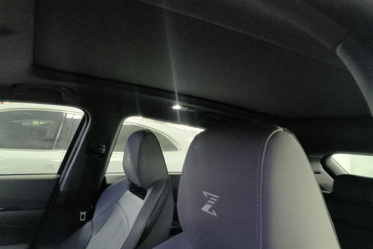 Used Oshan Z6 New Energy 2023 ZhiDian iDD 150KM Flagship PLUS Smart Parking Edition