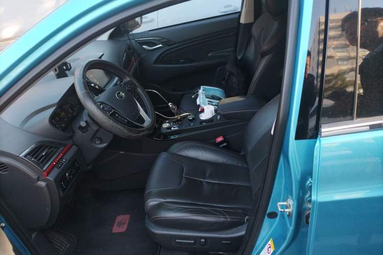 Used BYD Qin New Energy 2014 1.5T Cool Black Knight Flagship Model
