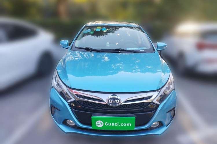 Used BYD Qin New Energy 2014 1.5T Cool Black Knight Flagship Model
