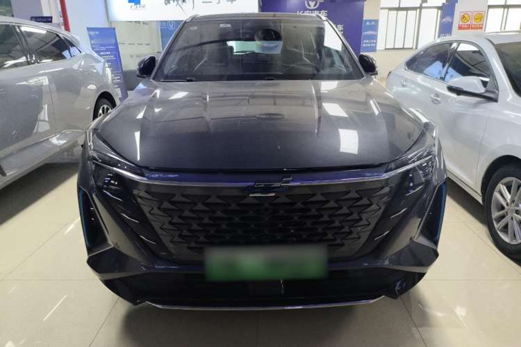 Used Oshan Z6 New Energy 2023 ZhiDian iDD 150KM Flagship PLUS Smart Parking Edition