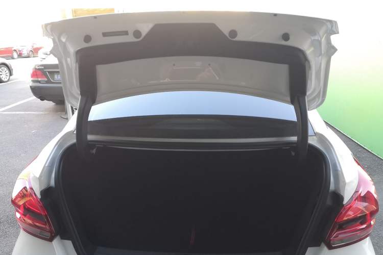 Used MG 5 Scorpio 2022 1.5T Trophy Sport Luxurious Edition