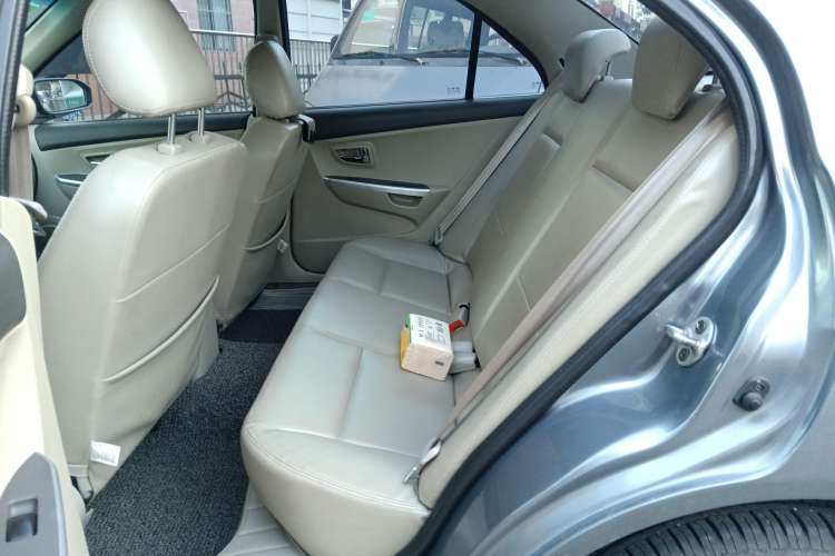 Used Soueast V3 Lingyue 2011 1.5L CVT Flagship Edition