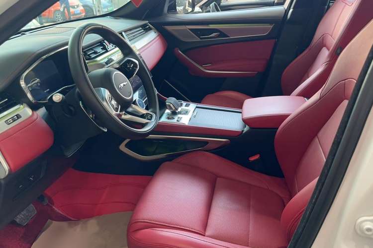 Used Jaguar F-PACE 2021 250 PS R-Dynamic S
