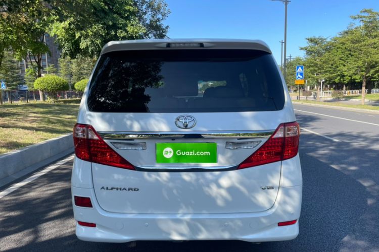 Used Toyota Alphard 2012 3.5L Luxury Edition
