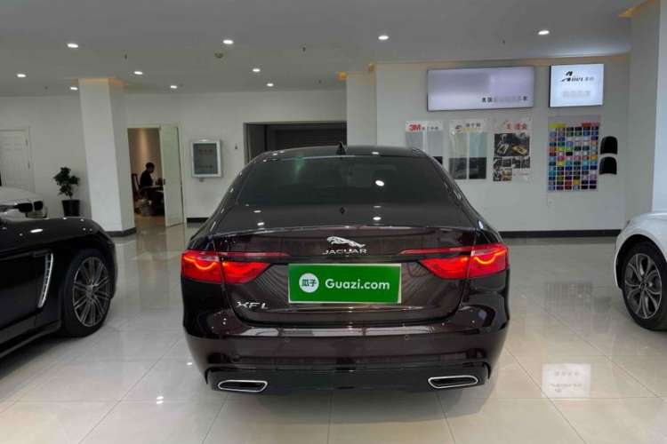 Used Jaguar XFL 2020 XFL 2.0T P200 Two-Wheel-Drive Rally Flag Edition