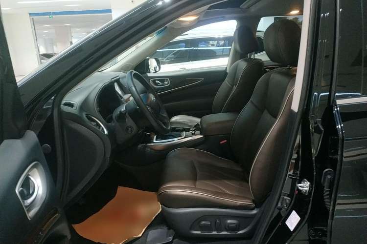 Used Infiniti QX60 2016 2.5 S/C Hybrid Two-Wheel-Drive Excellence Edition China V Standard
