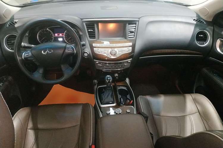 Used Infiniti QX60 2016 2.5 S/C Hybrid Two-Wheel-Drive Excellence Edition China V Standard
