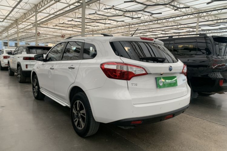 Used Venucia T70 2016 1.6L Manual Ruixing Edition
