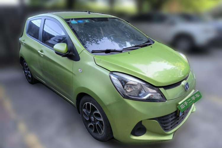 Used CHANGAN Benni 2015 1.4L IMT Luxury Model China V Standard Front Right 45 Deg