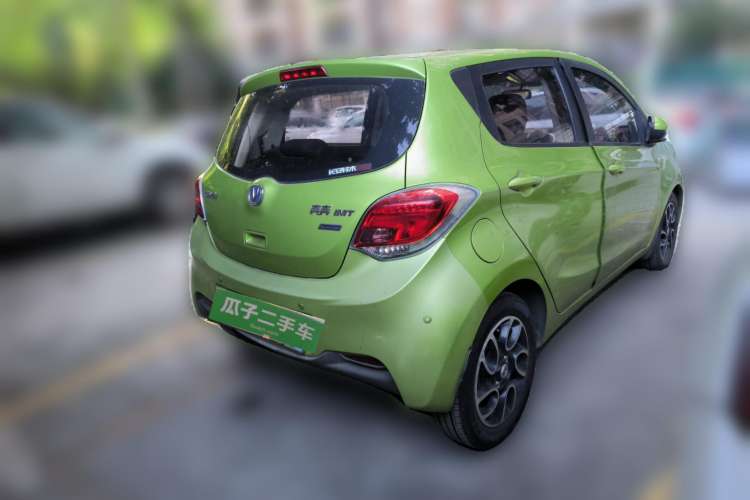 Used CHANGAN Benni 2015 1.4L IMT Luxury Model China V Standard Rear Right 45 Deg