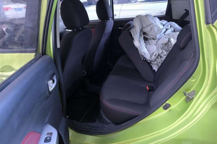 Used CHANGAN Benni 2015 1.4L IMT Luxury Model China V Standard Left Rear Seat