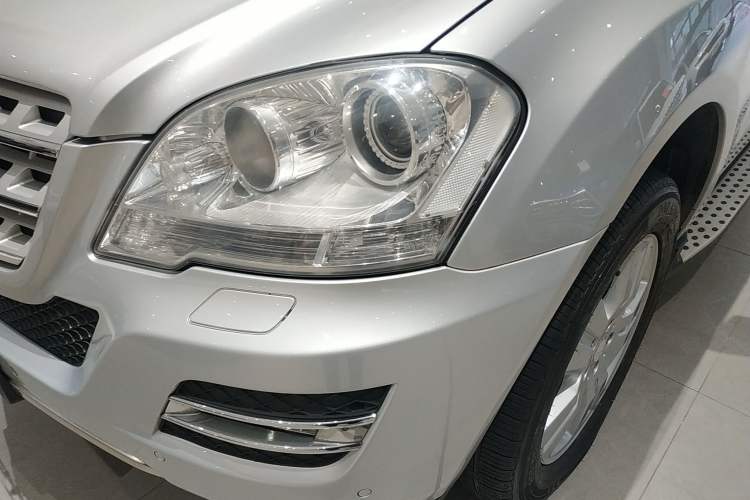 Used Mercedes-Benz M-Class 2010 ML 300 4MATIC