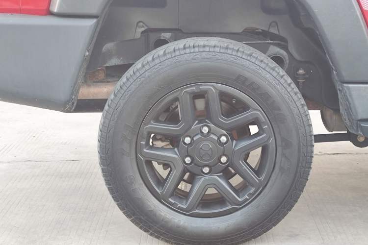 Used BAIC Off-Road BJ40 2017 40L 2.3T Automatic All-Wheel Drive Ring of the Tower Champion Edition
