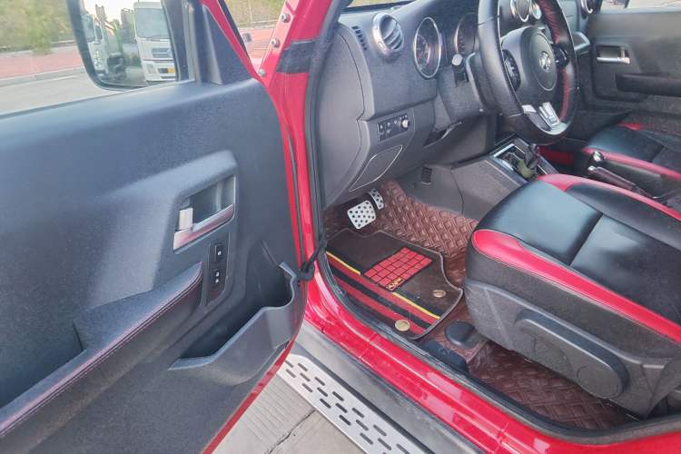 Used BAIC Off-Road BJ40 2017 40L 2.3T Automatic All-Wheel Drive Ring of the Tower Champion Edition
