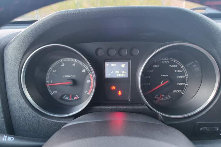 Used BAIC Off-Road BJ40 2017 40L 2.3T Automatic All-Wheel Drive Ring of the Tower Champion Edition
