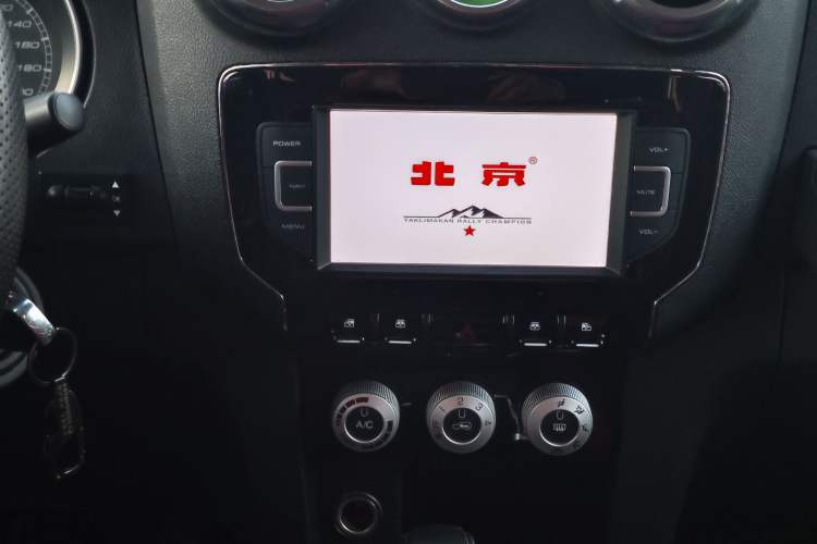 Used BAIC Off-Road BJ40 2017 40L 2.3T Automatic All-Wheel Drive Ring of the Tower Champion Edition
