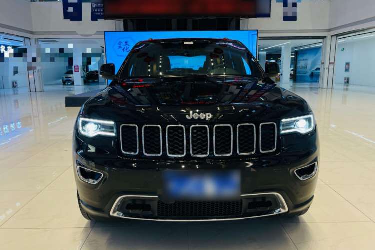 Used Jeep Grand Cherokee 2017 3.0L Comfort Navigation Edition
