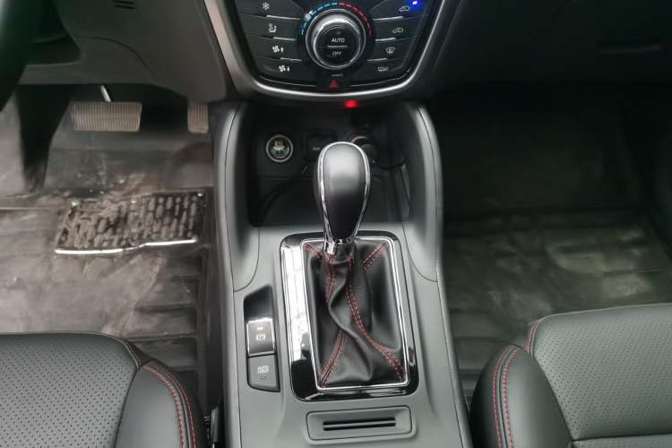 Used Changan CS75 2016 1.8T Automatic Elite Model China V Standard