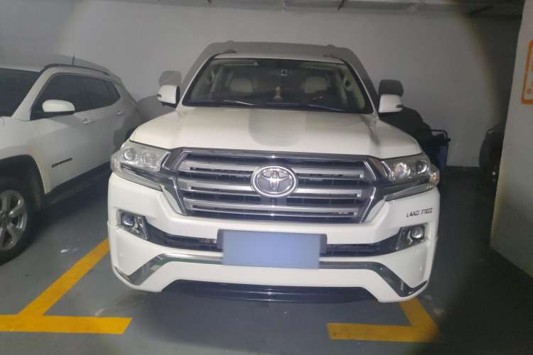 Used Toyota Land Cruiser 2016 4.0L Automatic GX-R Front