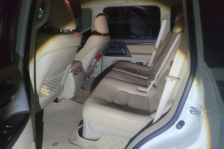 Used Toyota Land Cruiser 2016 4.0L Automatic GX-R Right Rear Seat