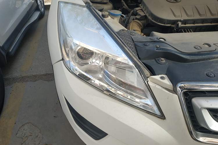 Used BAIC Senova X65 2015 2.0T manual Comfort trim level
