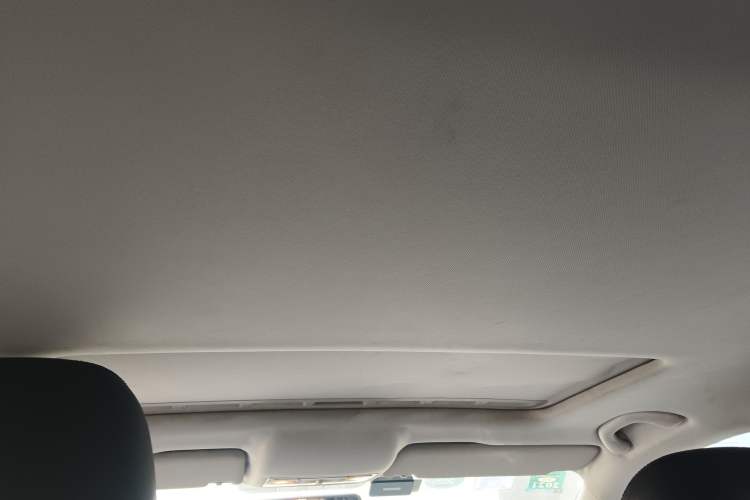 Used Volkswagen Santana 2015 1.6L Automatic Luxury Edition Headliner