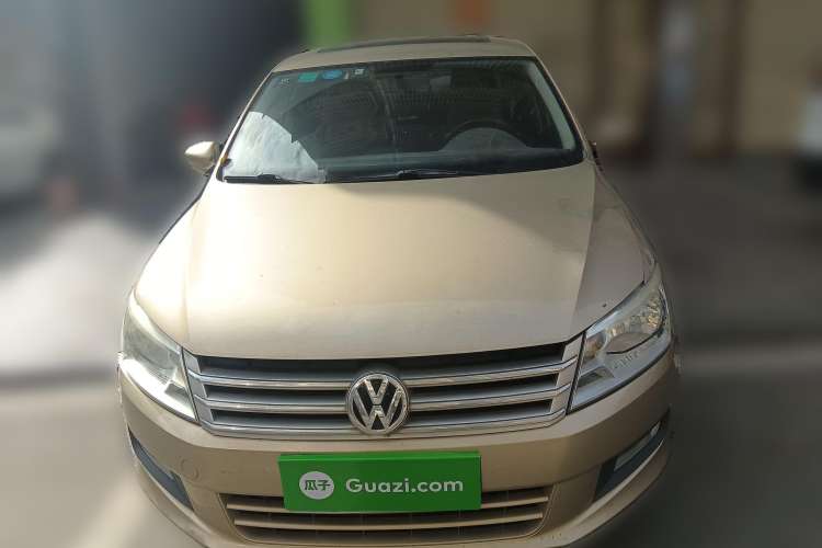 Used Volkswagen Santana 2015 1.6L Automatic Luxury Edition Front