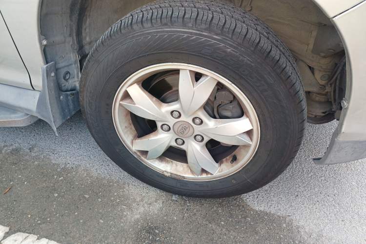 Used BYD S6 2012 2.4L Automatic Luxury Edition