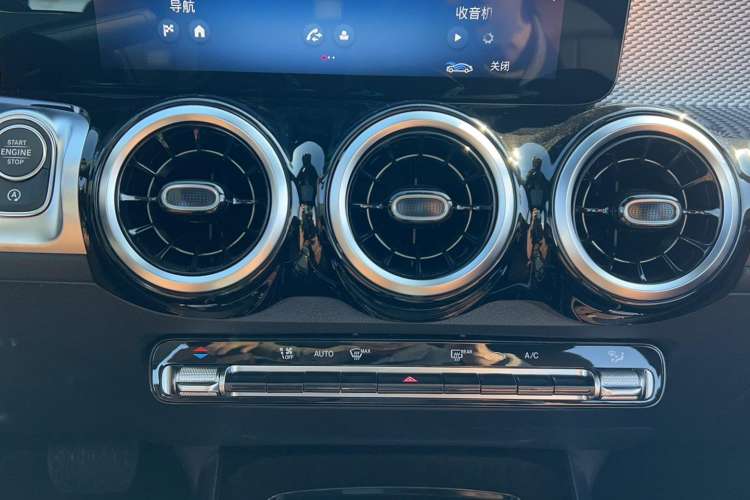 Used Mercedes-Benz GLB 2024 GLB 200 Dynamic Edition