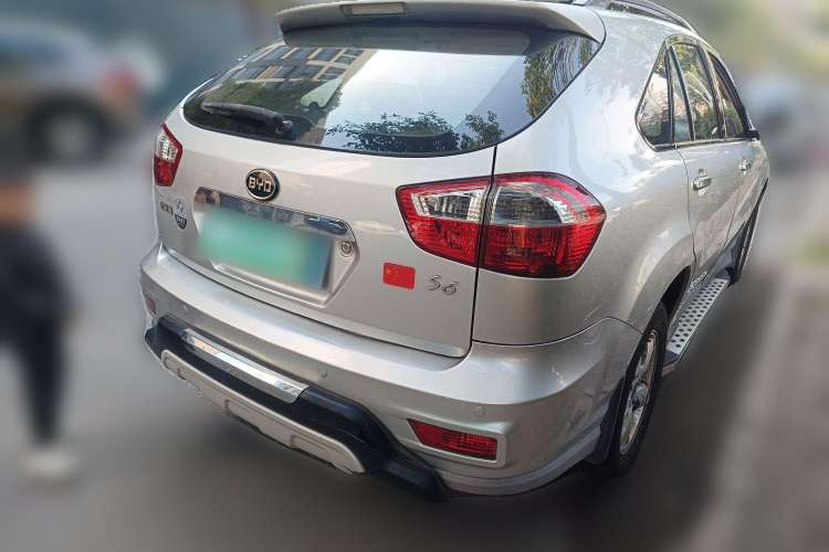 Used BYD S6 2012 2.4L Automatic Luxury Edition