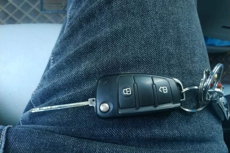 Used JAC Refine M5 2016 2.0T Gasoline Automatic Business Edition