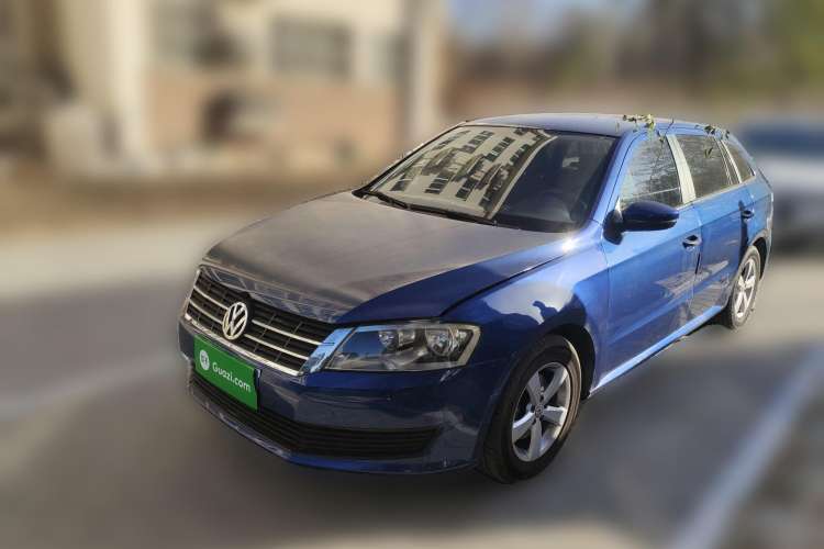 Used Volkswagen Gran Lavida 2013 1.6L Automatic Fashion Model