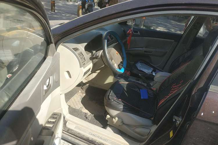 Used Geely Auto Classic Emgrand 2010 Hatchback 1.8L CVT Elite Model
