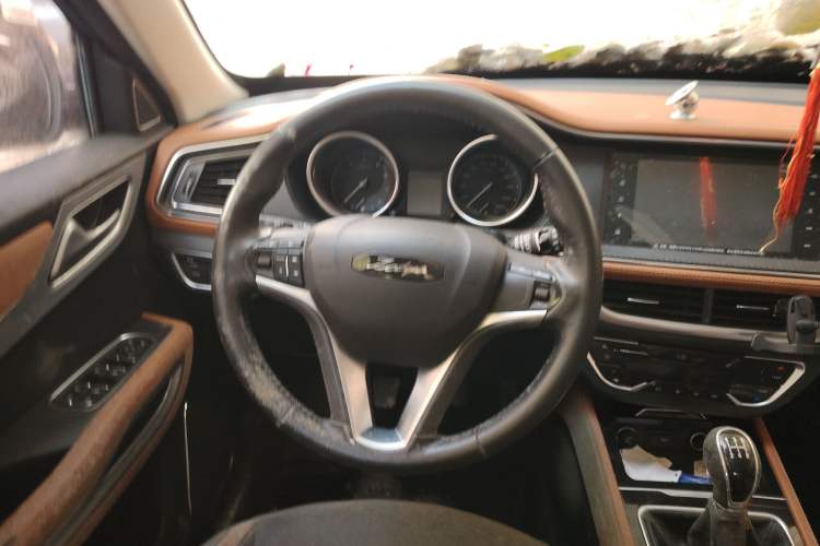 Used Zotye T300 2017 1.5L Manual Luxury Model
