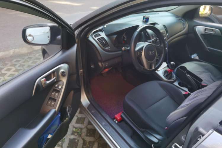 Used Kia Forte 2011 1.6L MT GL
