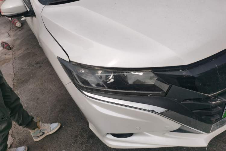 Used Honda Gienia 2017 1.5L CVT Classic Edition Right Front Headlight