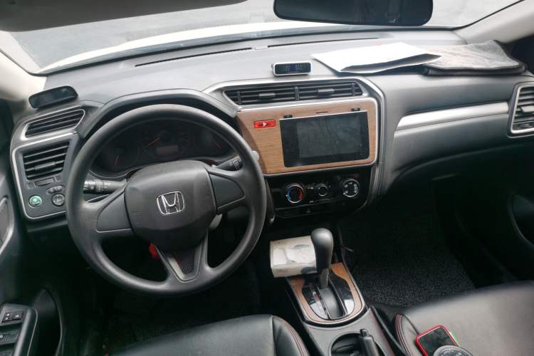 Used Honda Gienia 2017 1.5L CVT Classic Edition Center Console